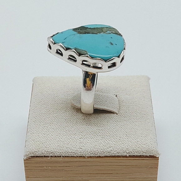 Sterling Silver Blue Turquoise Ring - Picture 2 of 10